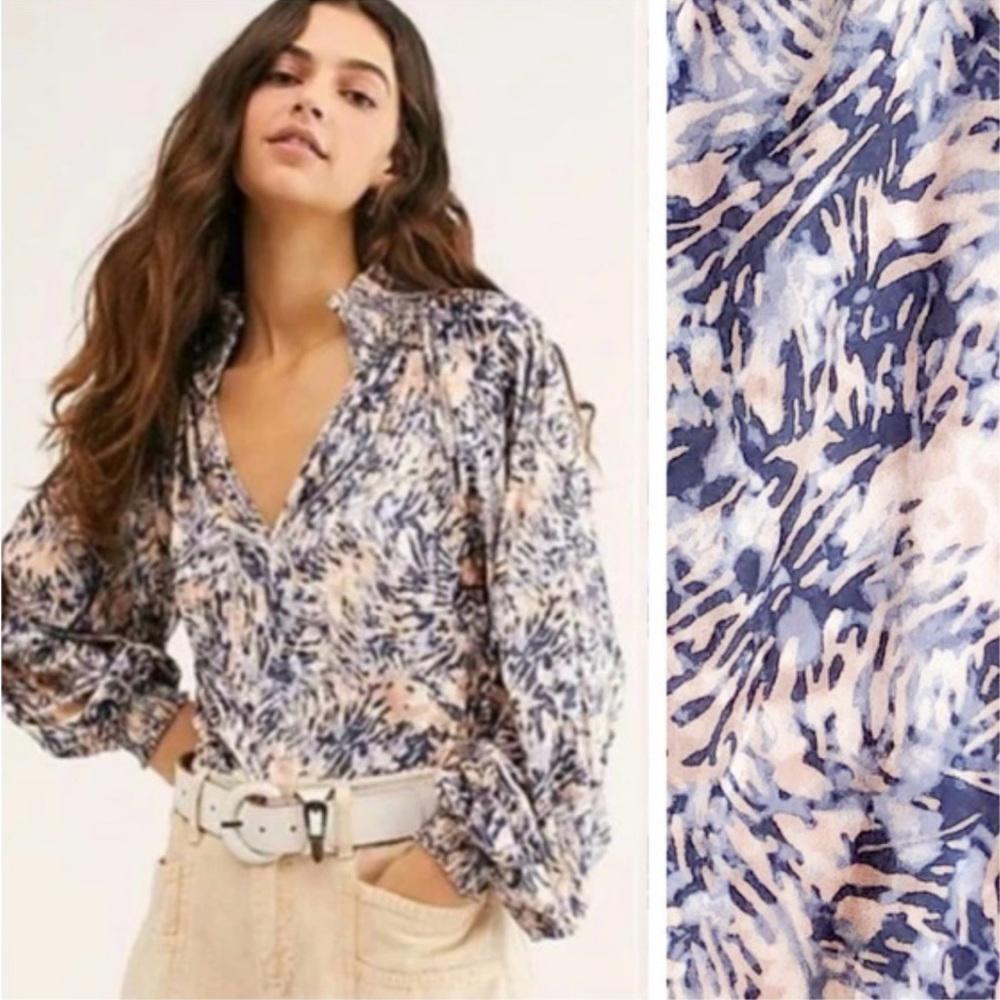 NWT- Free People Go Get 'Em Crushed Velvet Blouse- Women’s Medium